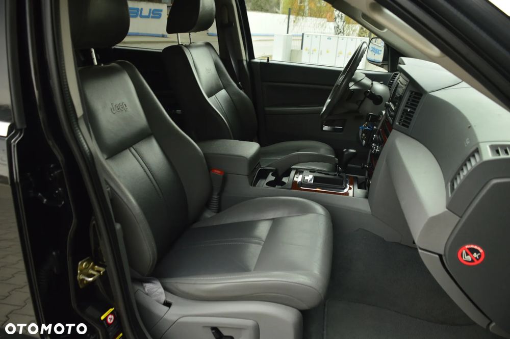 Jeep Grand Cherokee 5.7 V8 HEMI Automatik Overland - 28