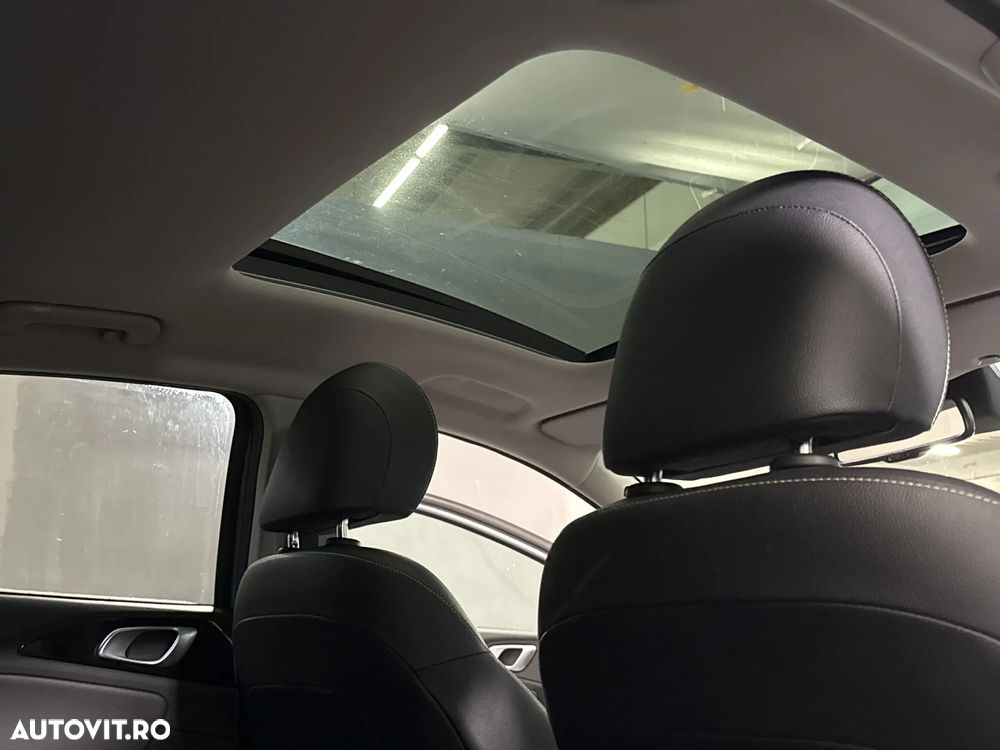 Kia XCeed - 24
