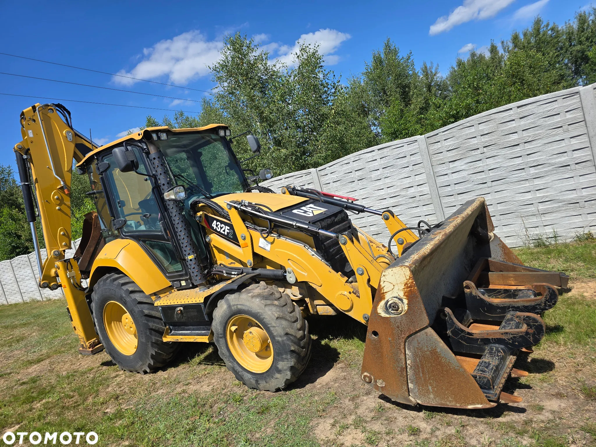 Caterpillar - 2