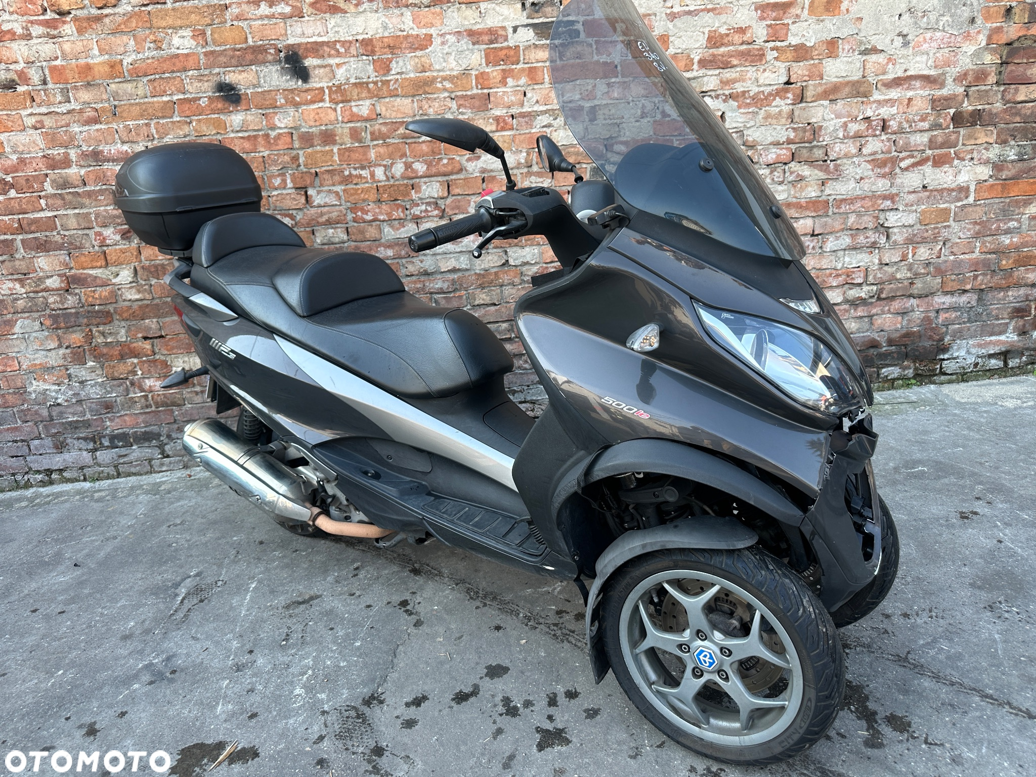 Piaggio MP-3 - 8