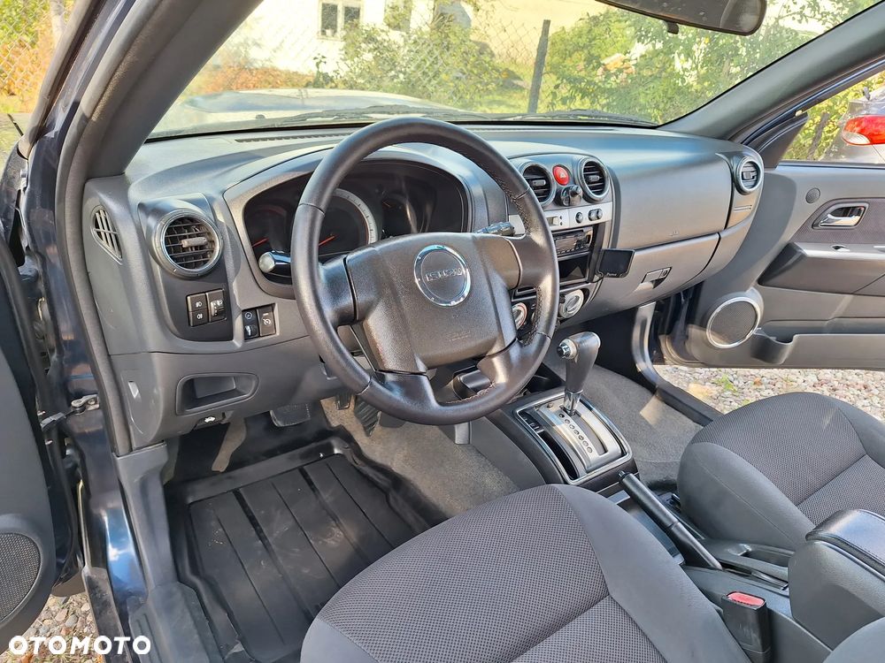 Isuzu D-Max 3.0d DC LS - 10