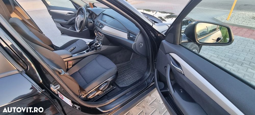 BMW X1 xDrive18d - 12