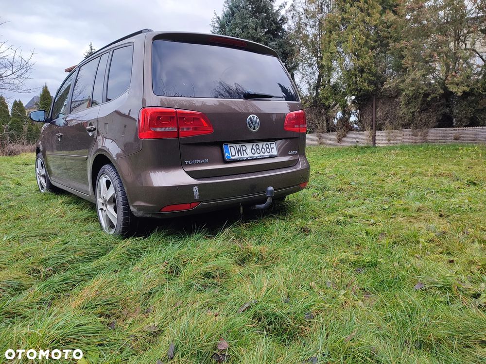 Volkswagen Touran 2.0 TDI DPF Highline DSG - 6