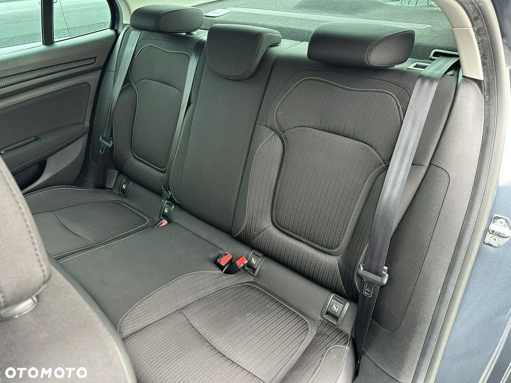 Renault Megane 1.6 SCe Limited - 23