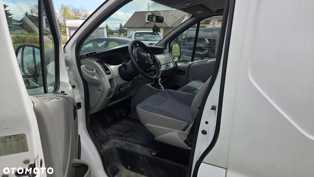 Renault Trafic - 12