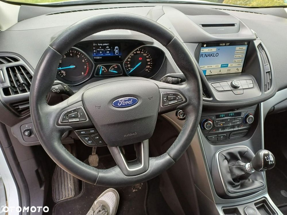 Ford Kuga 1.5 EcoBoost 2x4 Individual - 11