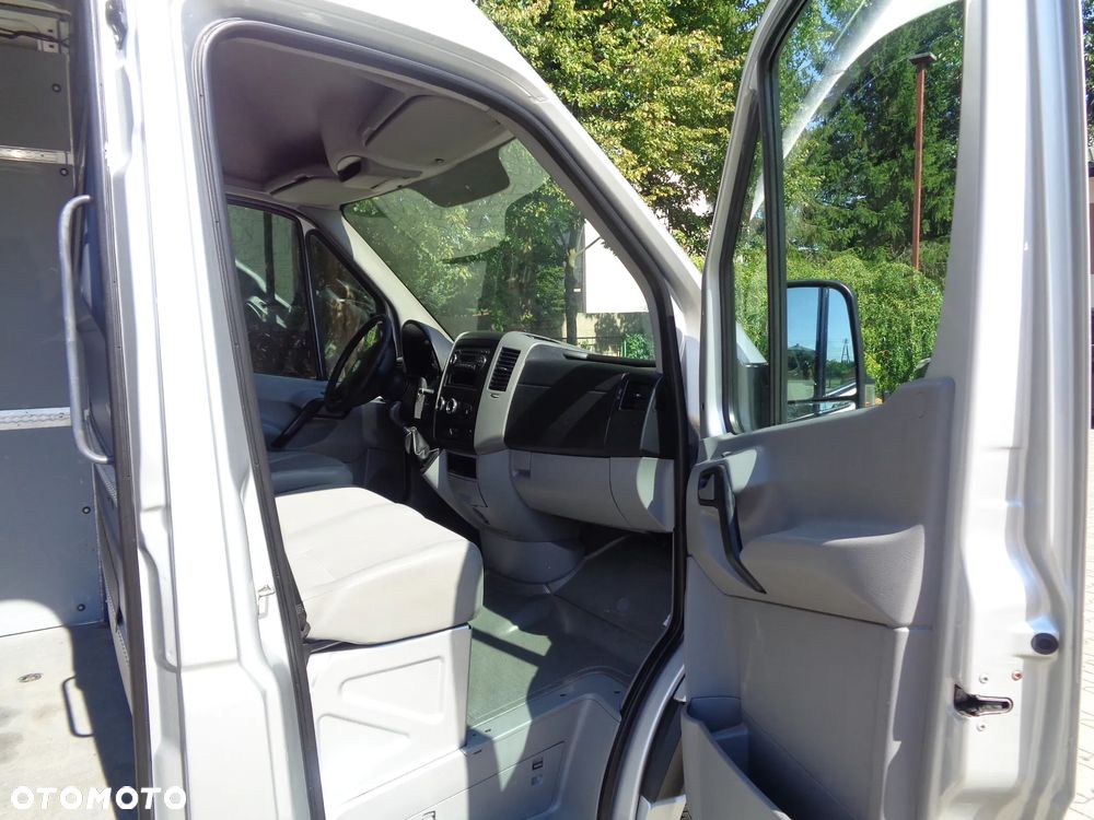 Volkswagen Crafter - 17