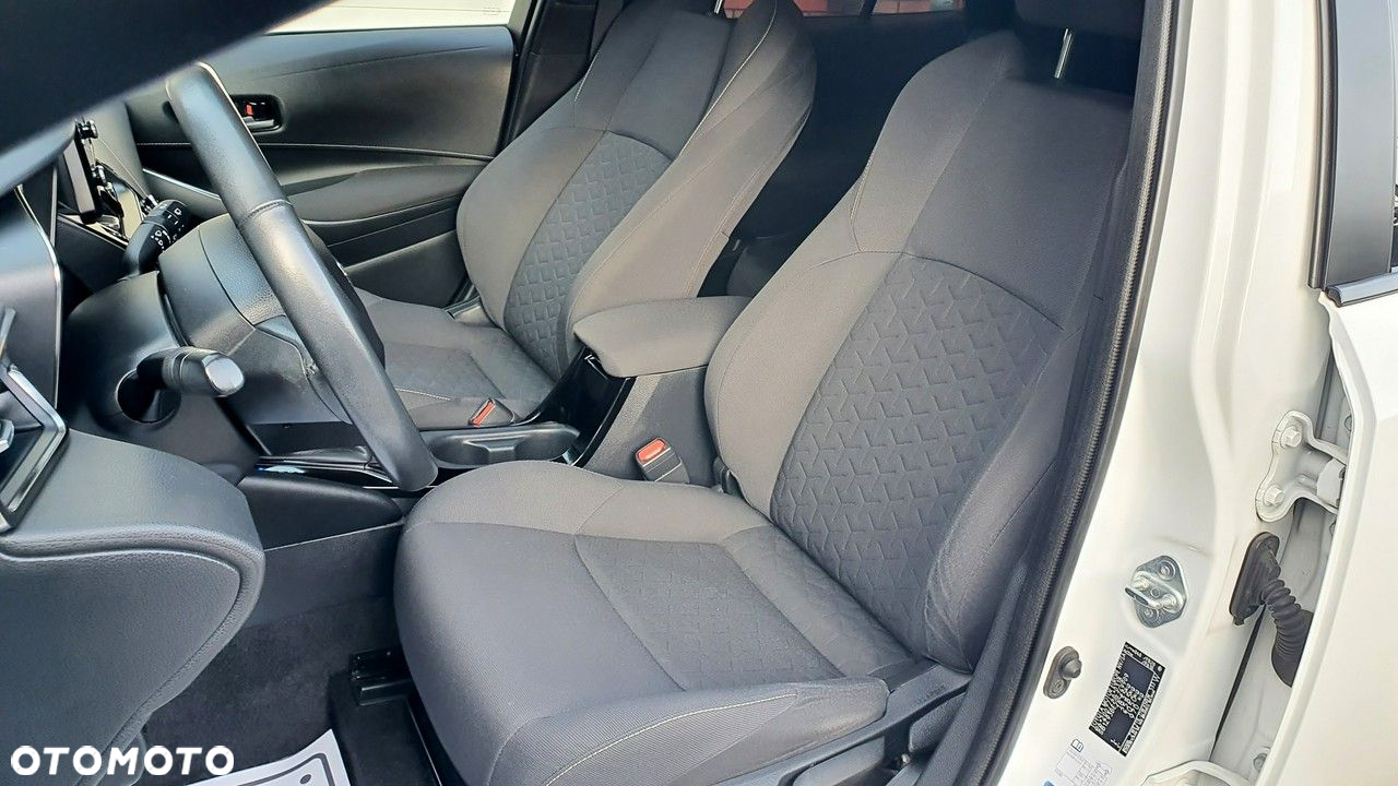 Toyota Corolla - 17