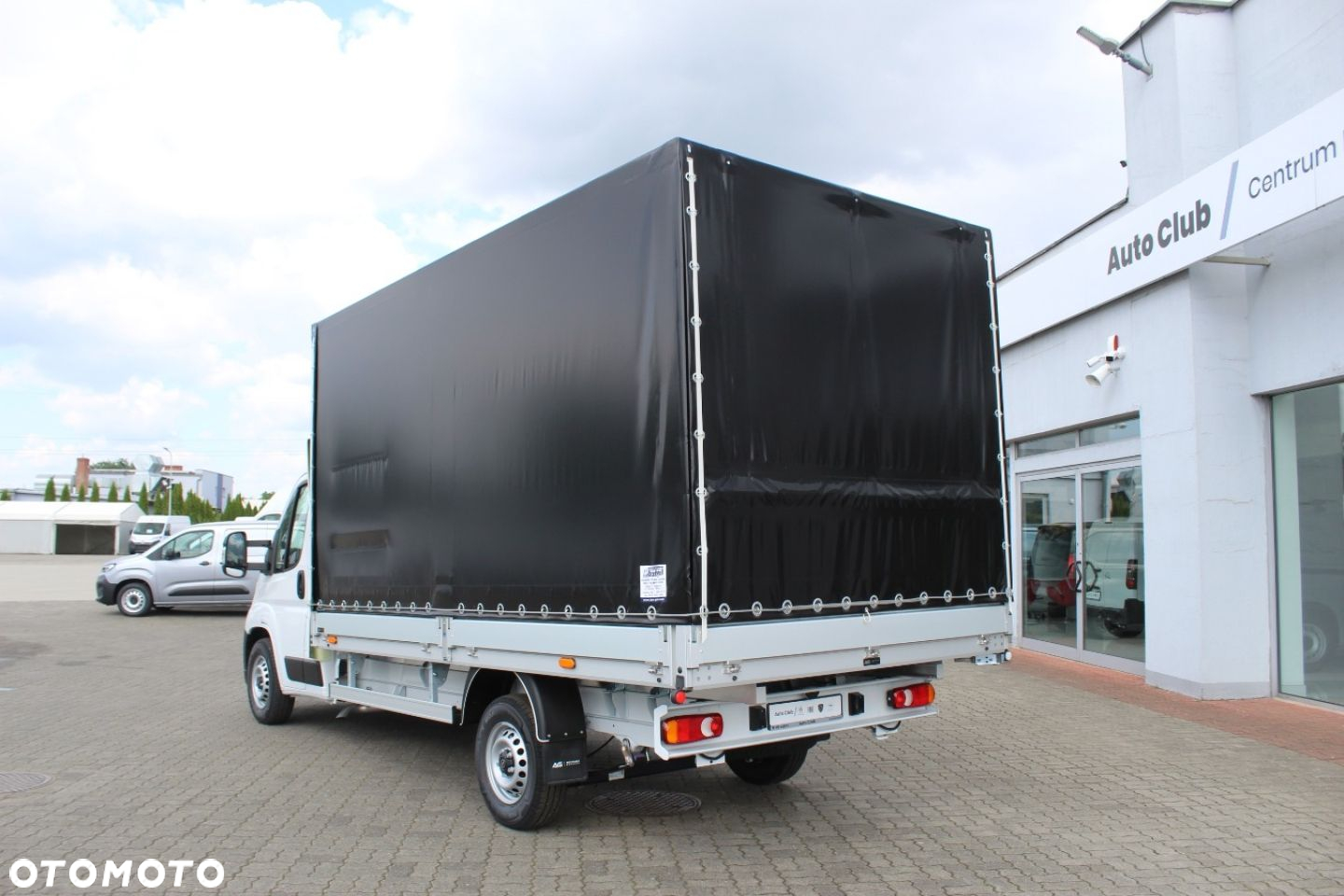Opel Movano - 11