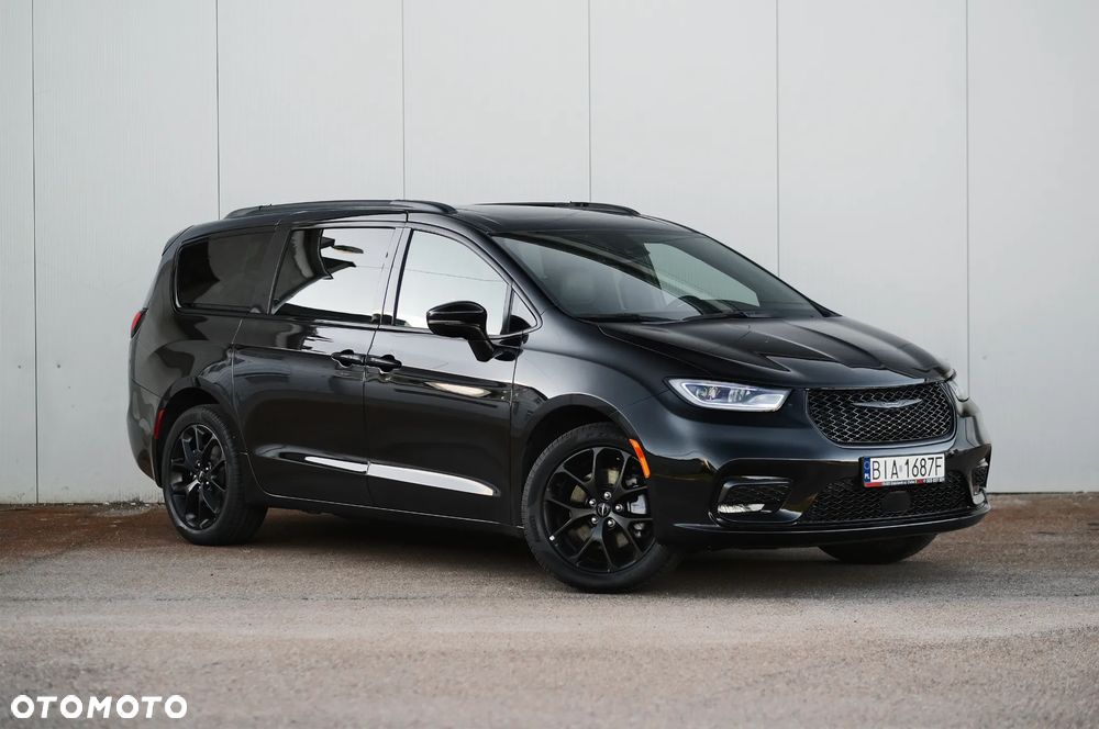 Chrysler Pacifica - 3