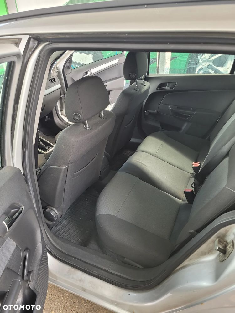 Opel Astra 1.8 Enjoy - 12