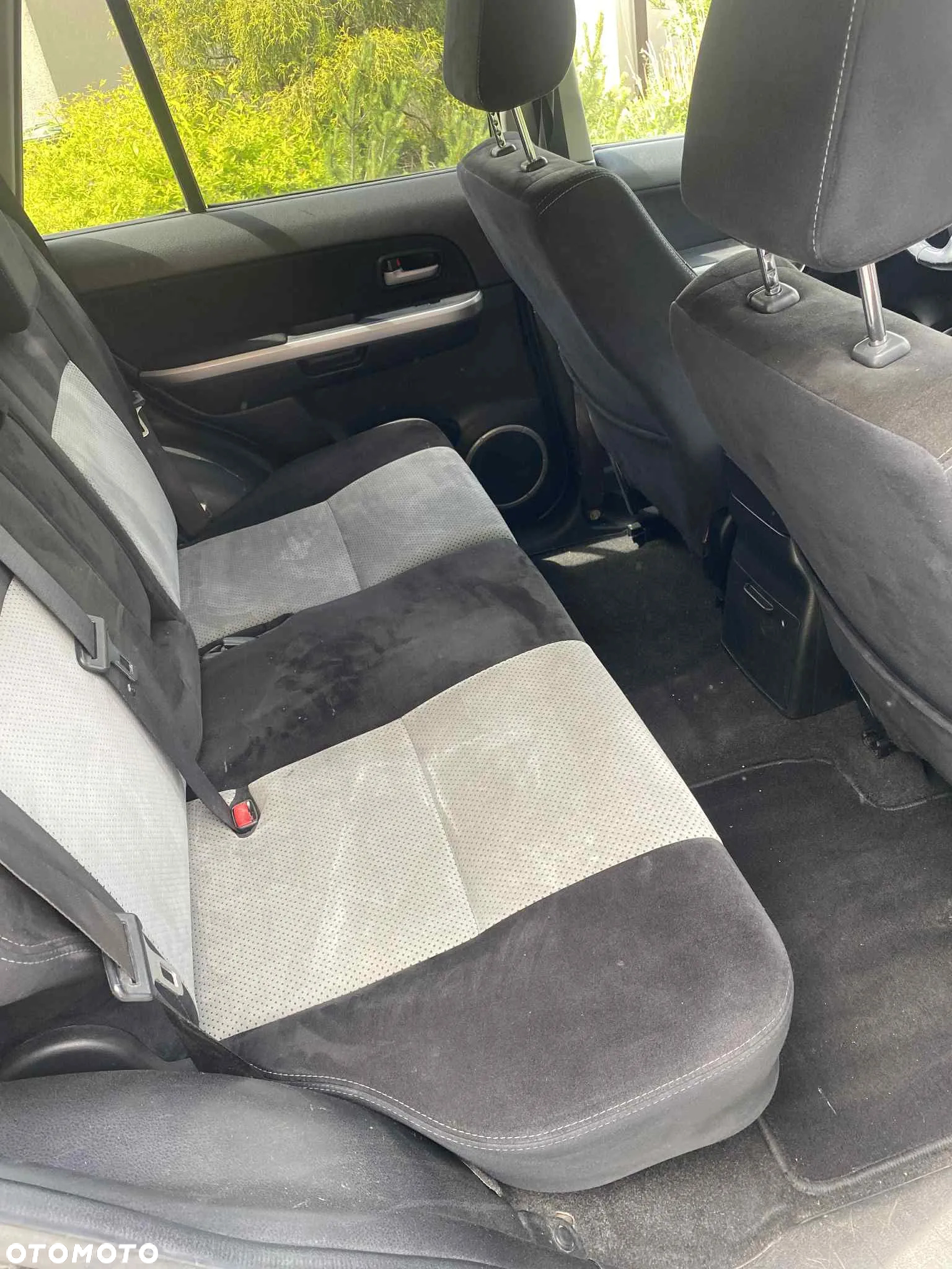 Suzuki Grand Vitara 1.9 DDiS De luxe - 9