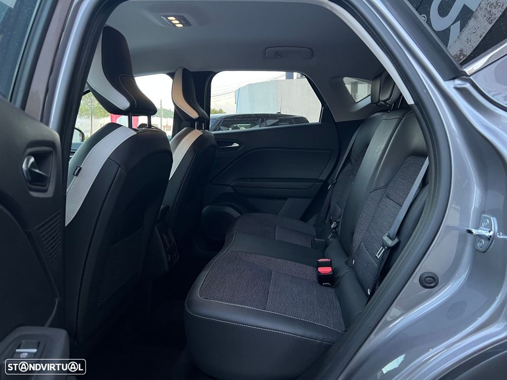 Renault Captur - 12