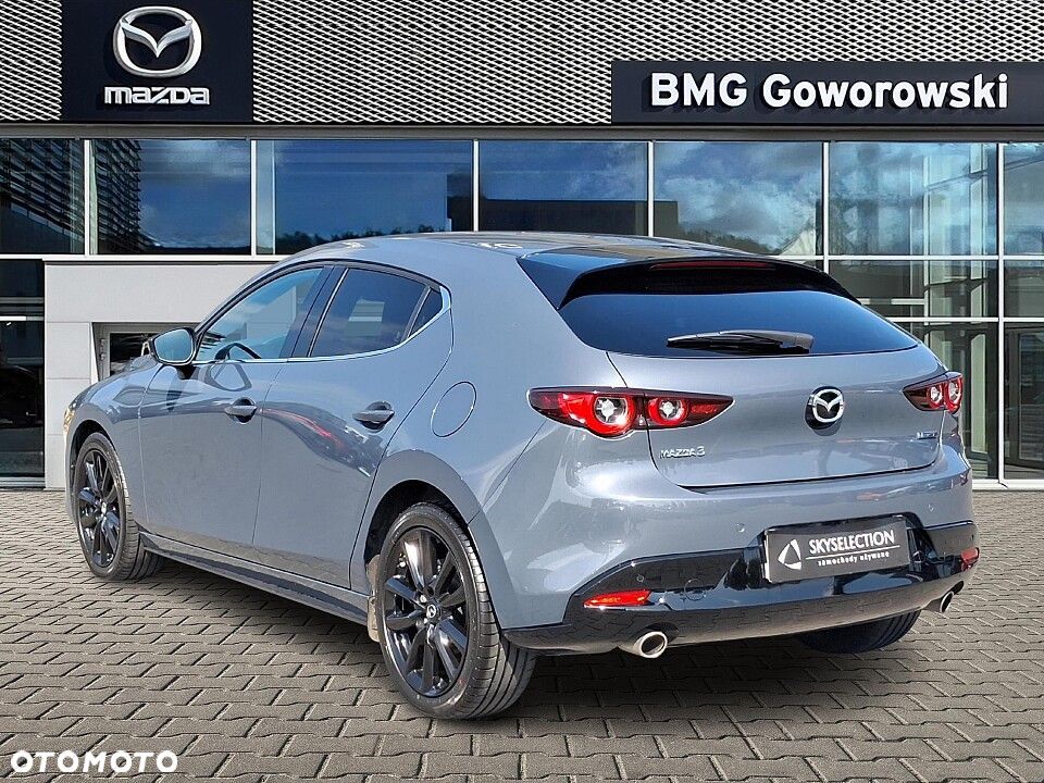 Mazda 3 - 4