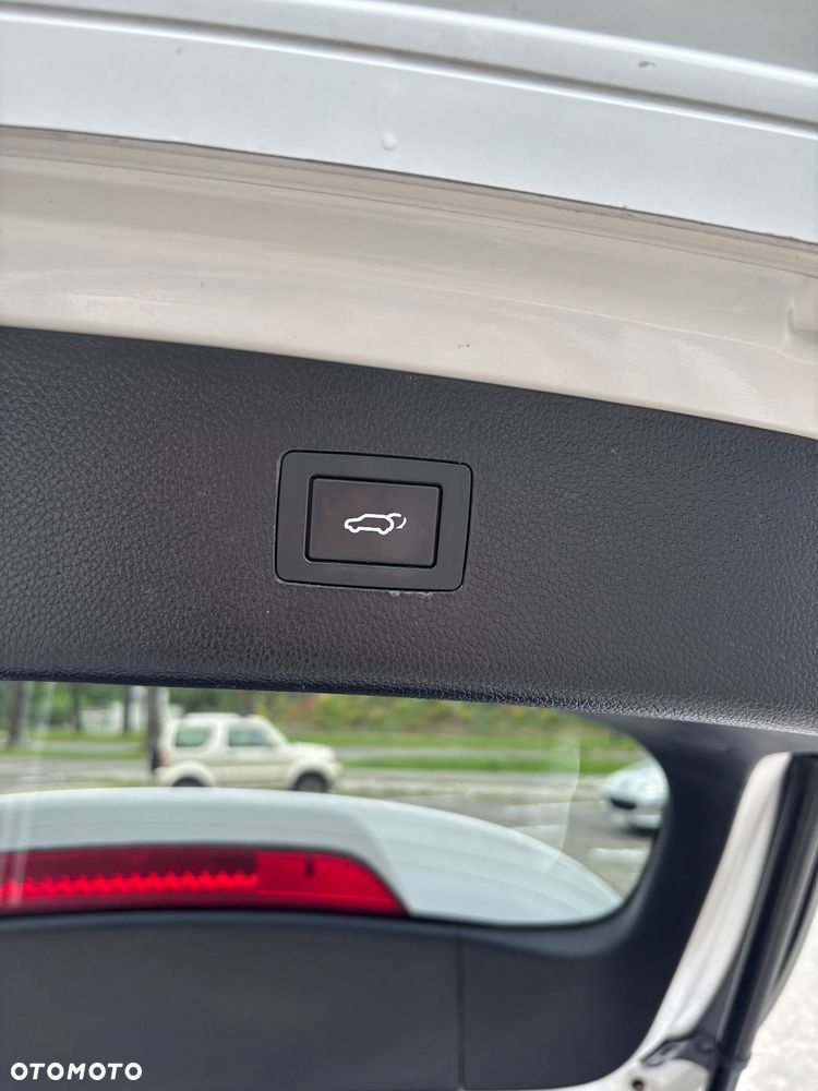 Hyundai i40 Kombi 1.7 CRDi DCT Premium - 33