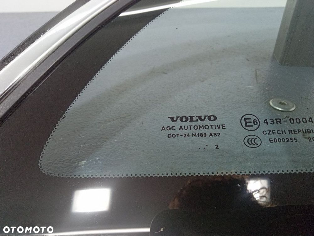 VOLVO V40 II SZYBA KAROSERYJNA TYŁ PRAWA TYLNA - 4