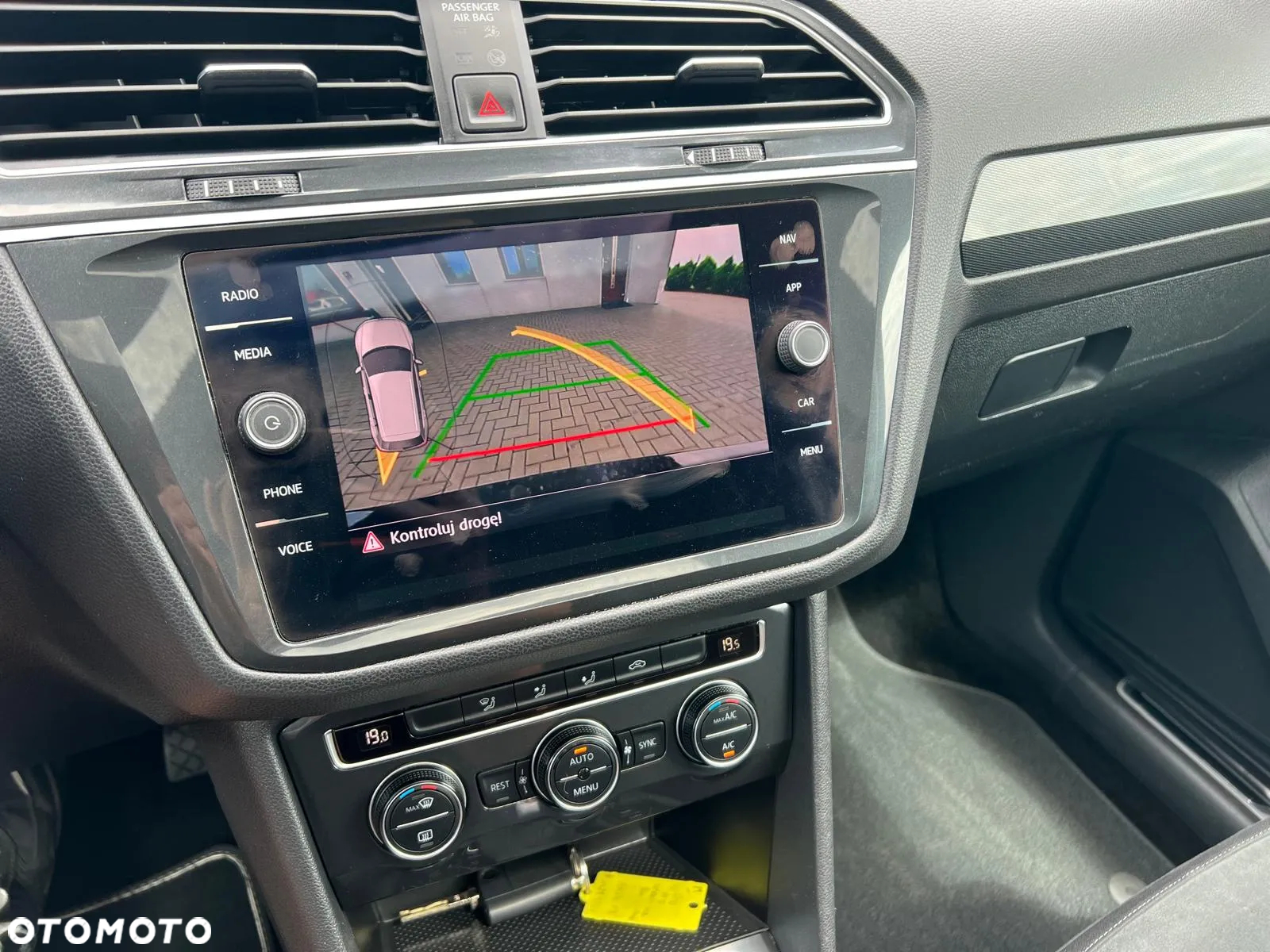Volkswagen Tiguan - 18