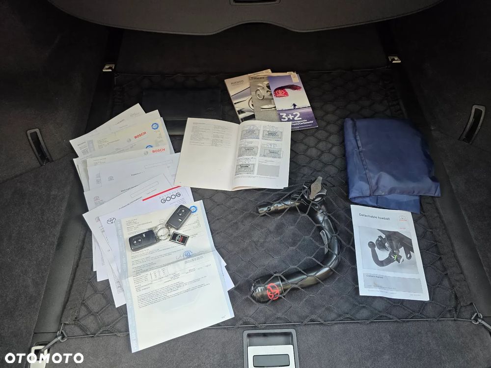 Toyota Avensis - 38