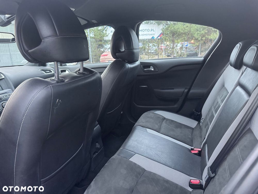 DS Automobiles DS 4 Crossback - 11