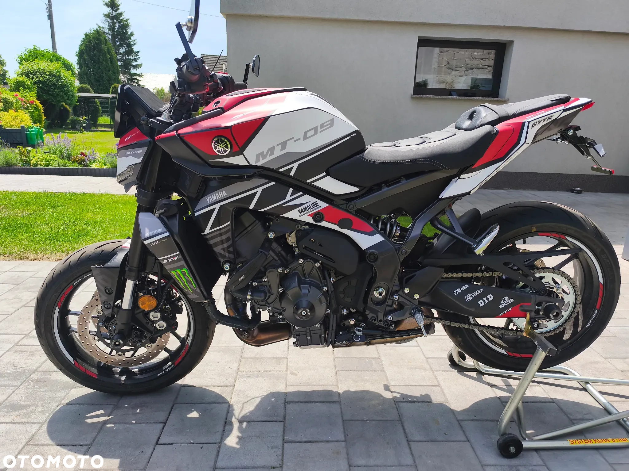 Yamaha MT - 4