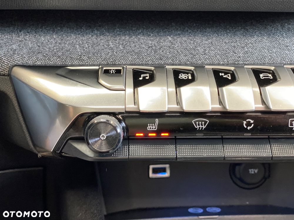 Peugeot 5008 2.0 BlueHDi Allure Pack S&S EAT8 - 34