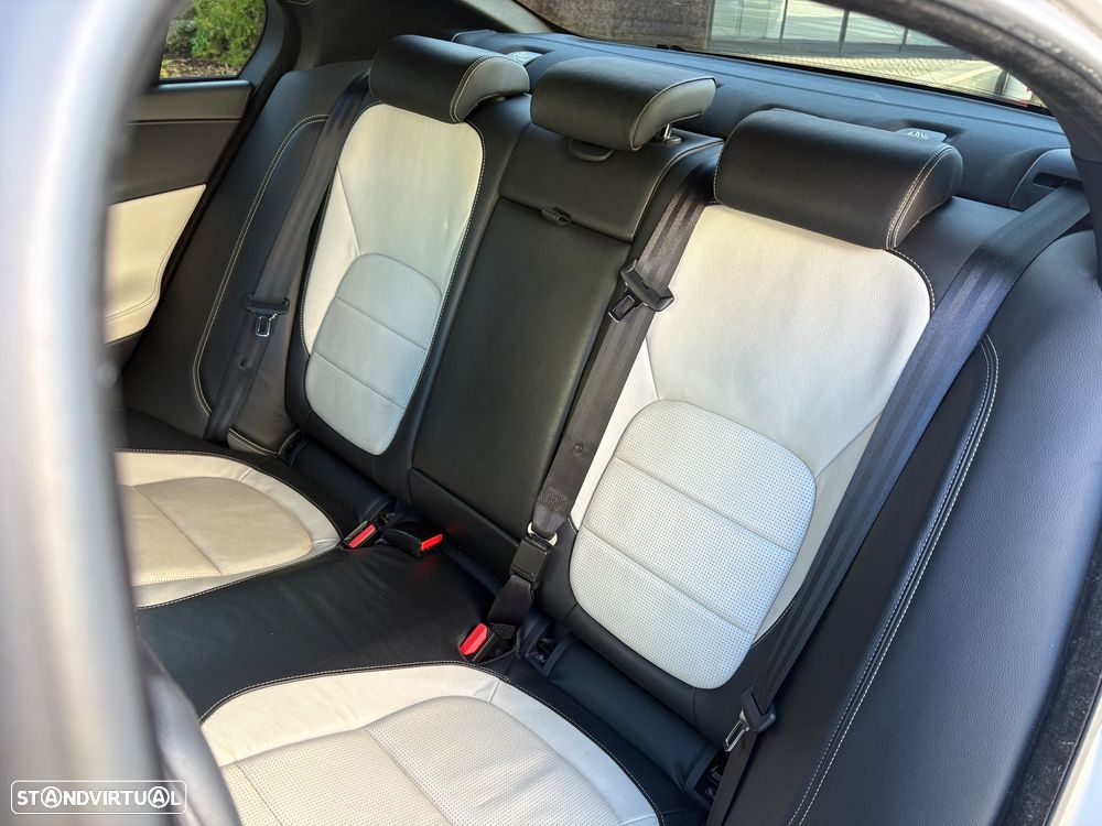 Jaguar XE 2.0 D R-Sport Aut. - 9