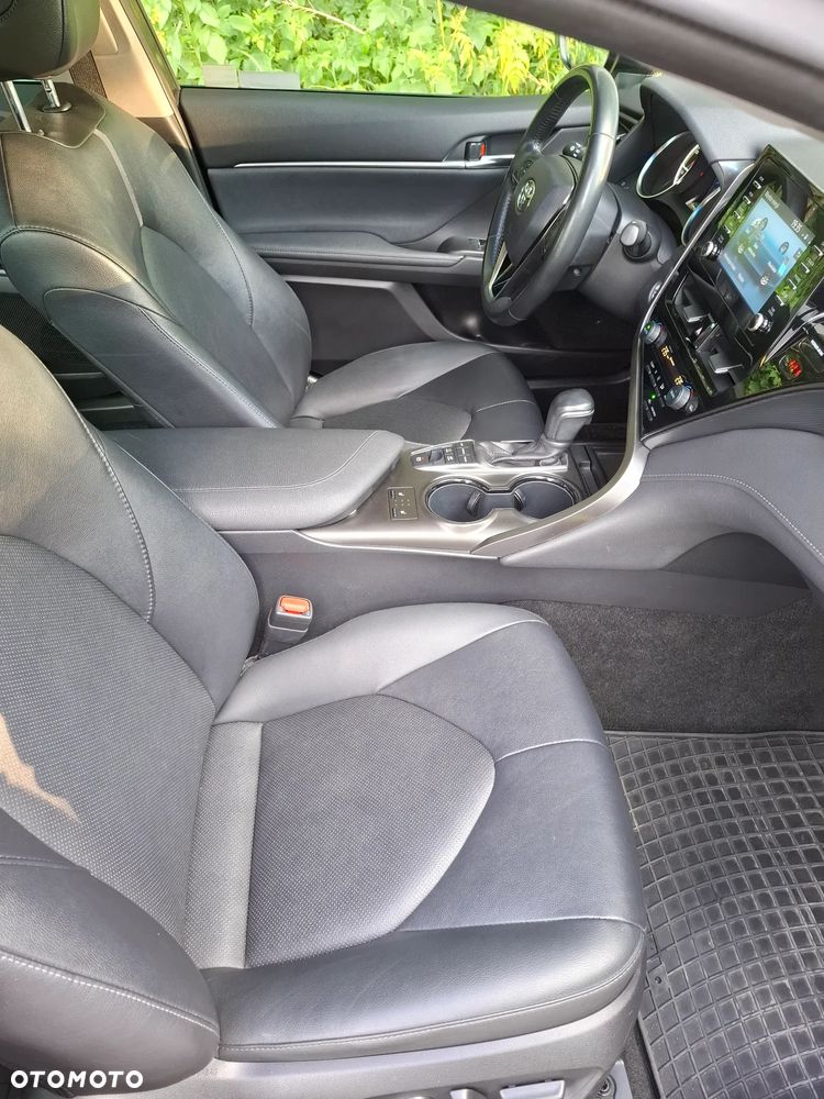 Toyota Camry 2.5 Hybrid Comfort CVT - 8