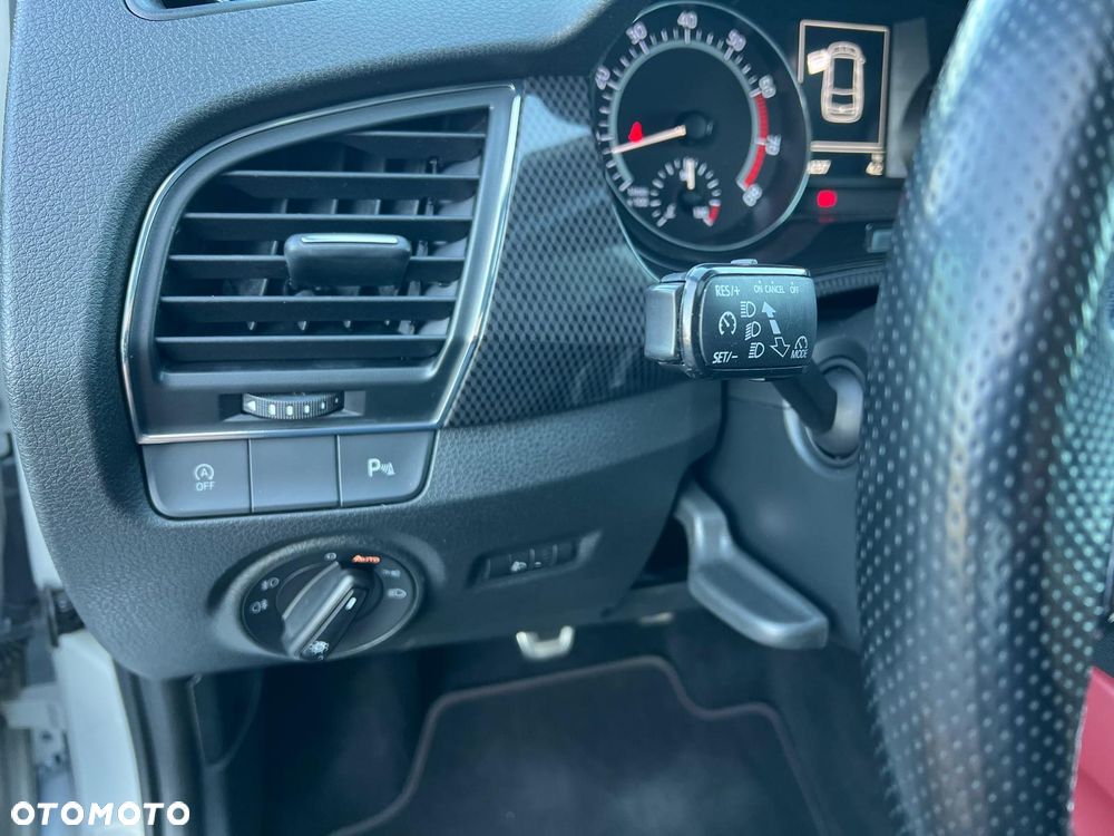 Skoda Fabia 1.2 TSI Monte Carlo - 23