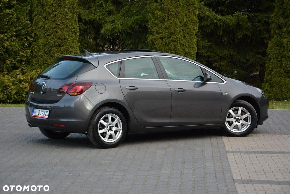 Opel Astra 1.4 Turbo Cosmo - 13