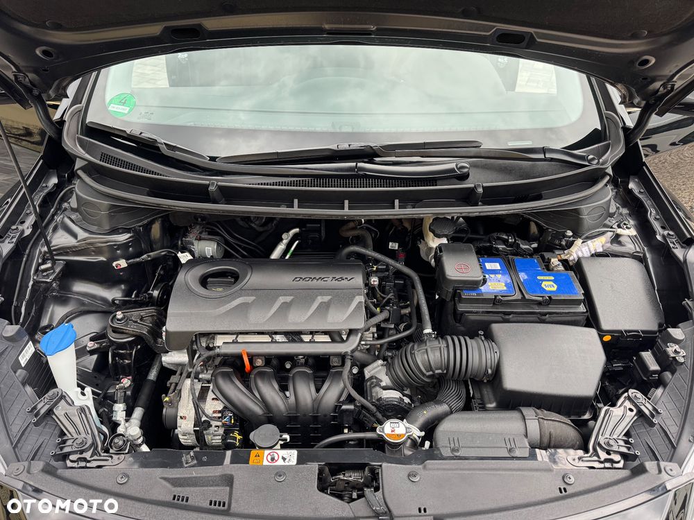 Hyundai i30 blue 1.4 YES Silver - 33