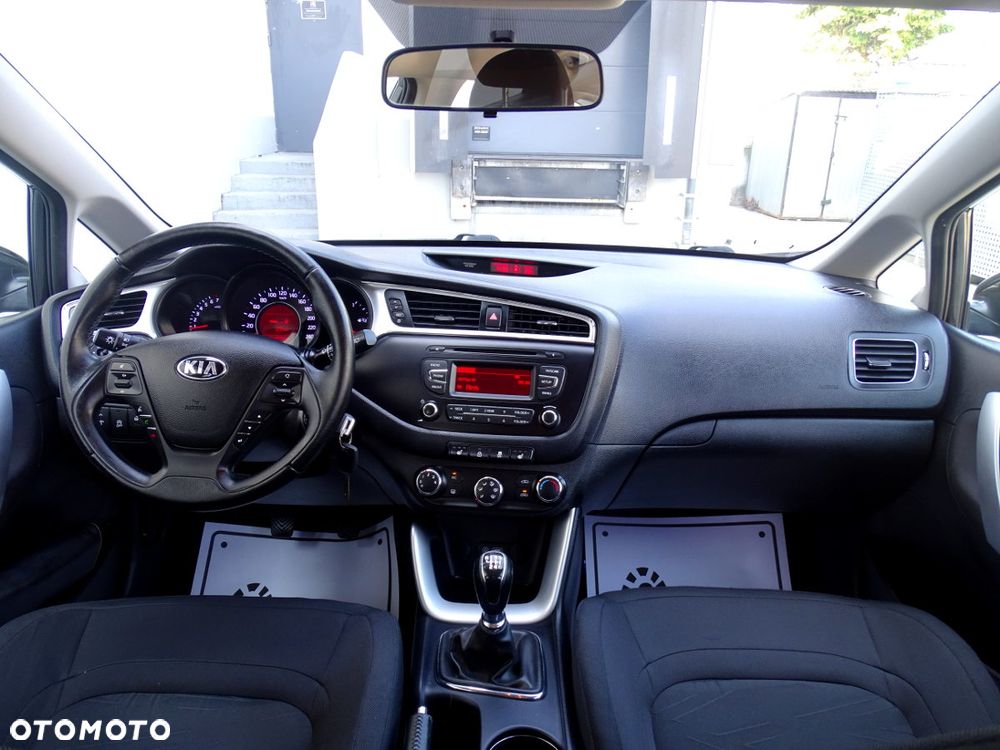 Kia Ceed 1.4 Attract - 16