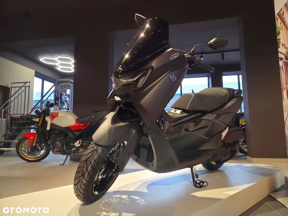 Yamaha NMAX - 13