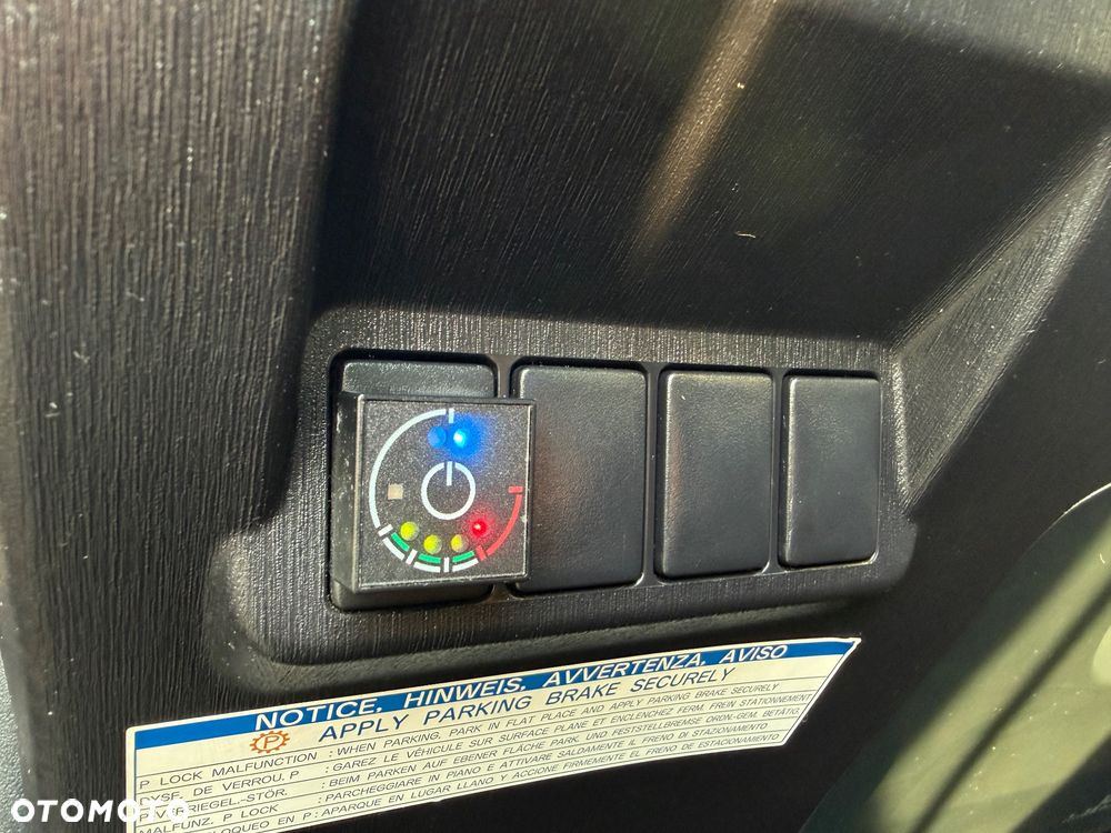 Toyota Prius+ - 11