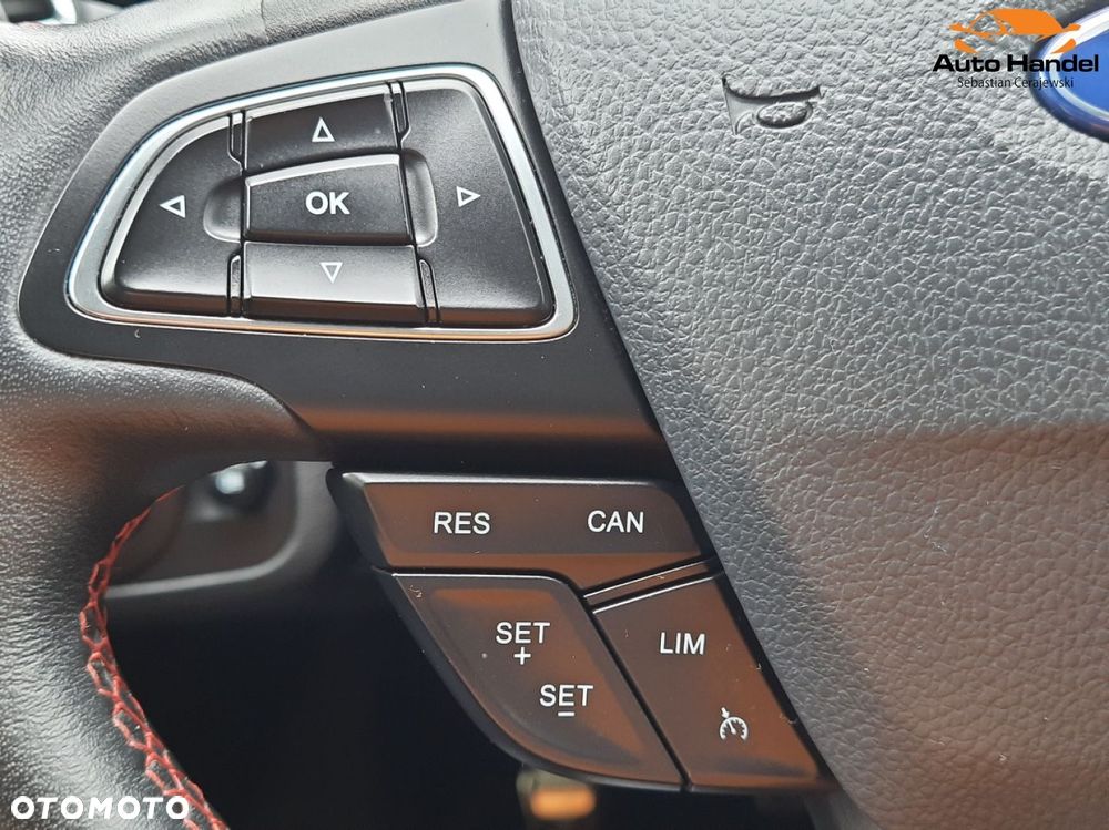 Ford Kuga 1.5 EcoBoost 2x4 ST-Line - 23