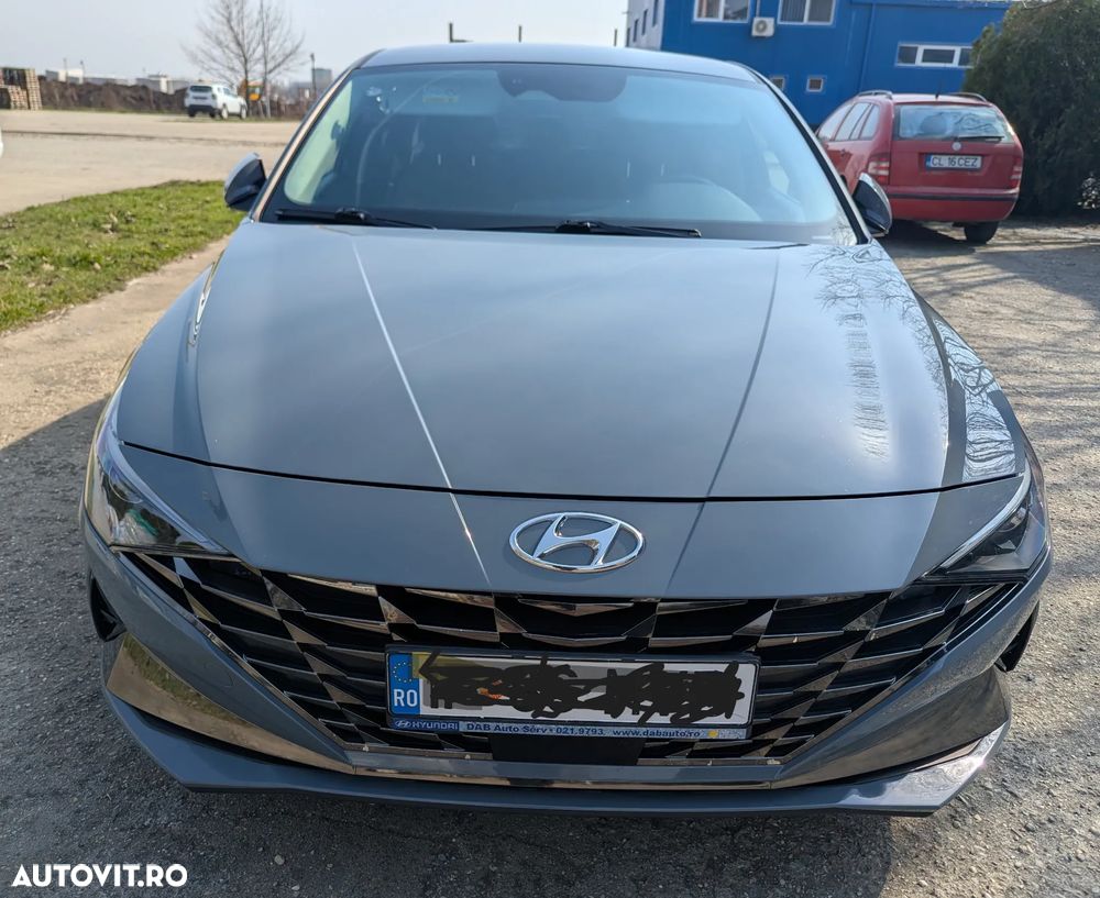 Hyundai Elantra 1.6 l 123 CP CVT Highway - 11