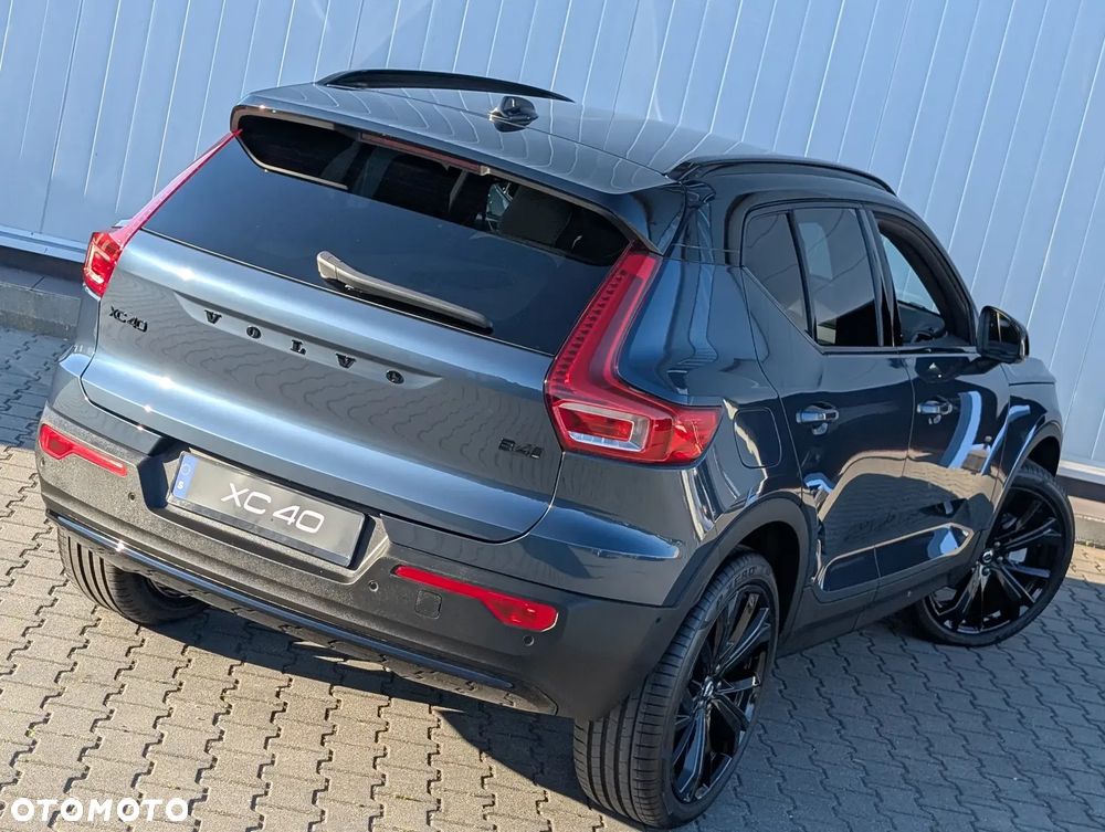 Volvo XC 40 B4 AWD Ultimate Dark - 8