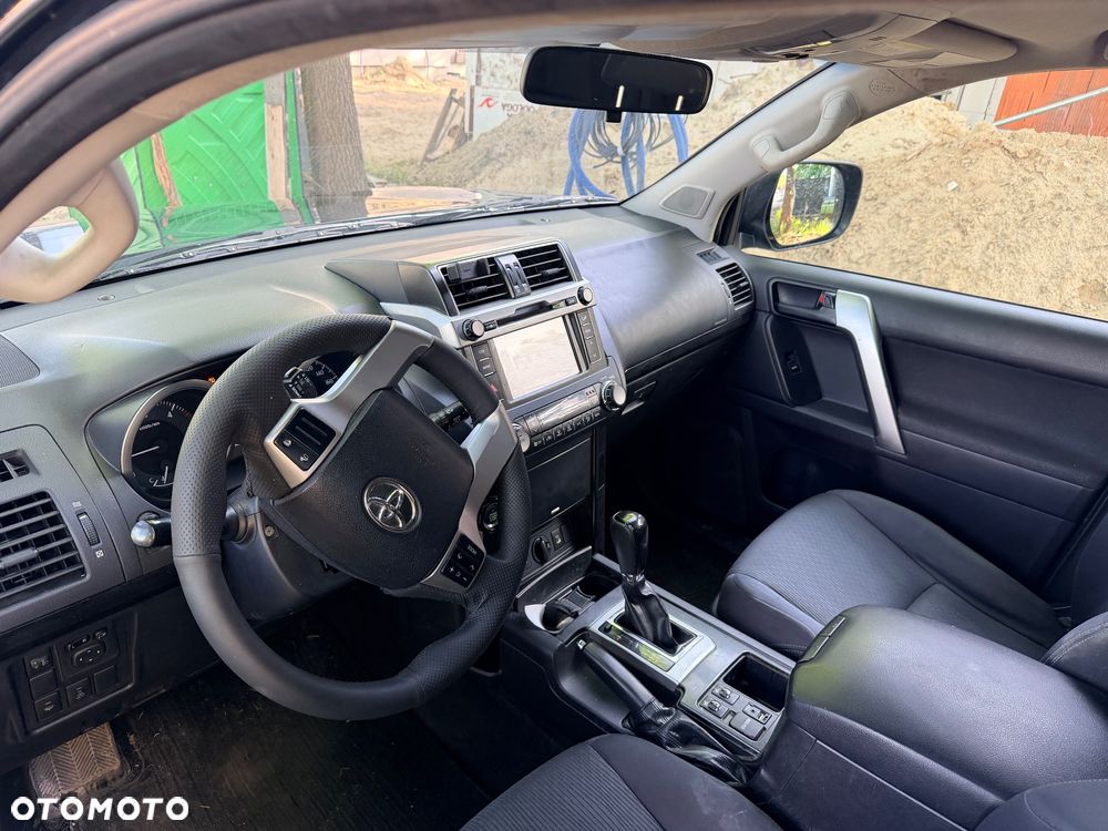 Toyota Land Cruiser LC 3.0 D-4D Prado - 11