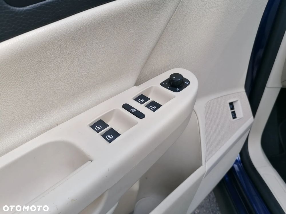 Volkswagen Passat Variant 2.0 TDI DPF DSG Highline - 21