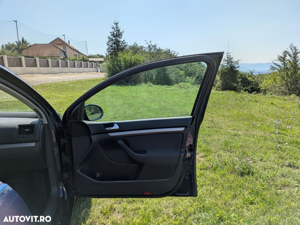 Volkswagen Golf 1.9 TDI Comfortline - 21