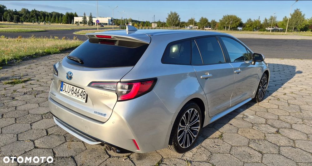 Toyota Corolla 2.0 Hybrid Comfort - 18