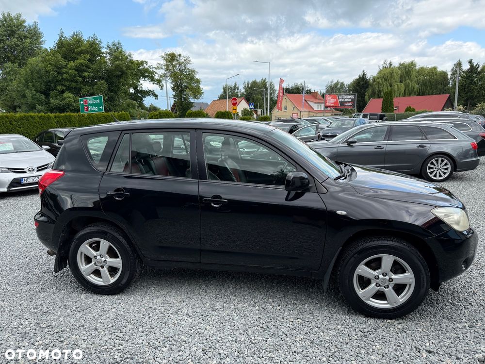 Toyota RAV4 2.2 D-4D 4x4 Team - 12