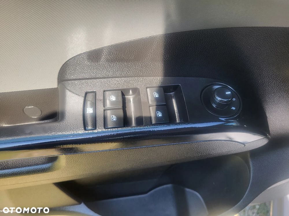 Chevrolet Aveo 1.6 LTZ - 17