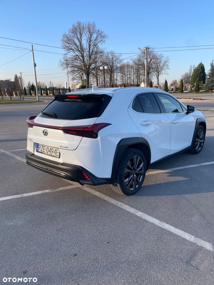 Lexus UX 200 GPF F Sport Design+ 2WD - 4