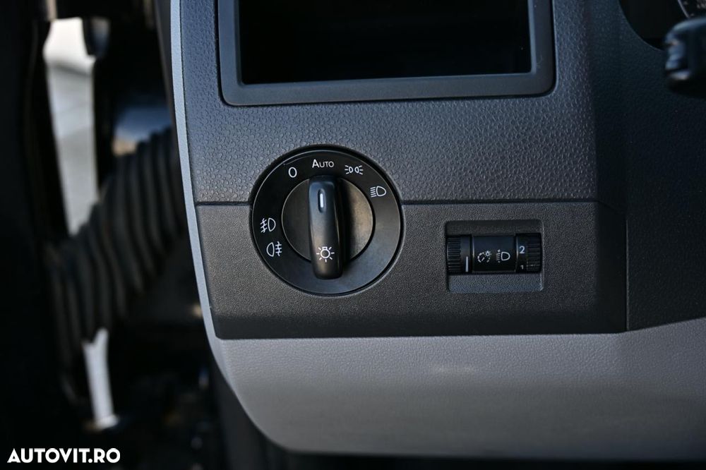 Volkswagen T5 - 15
