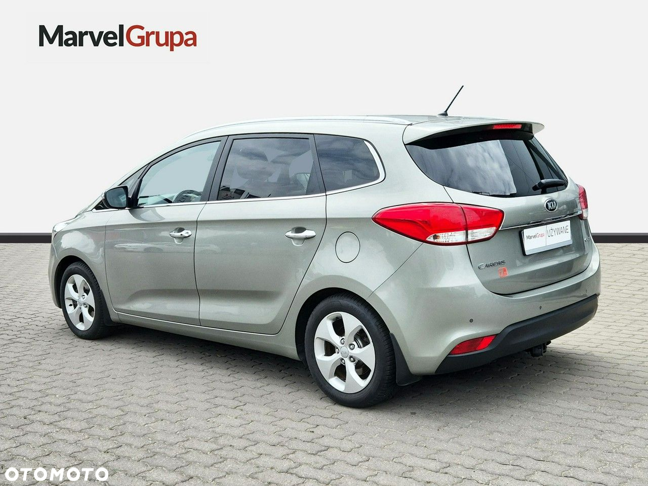 Kia Carens - 3