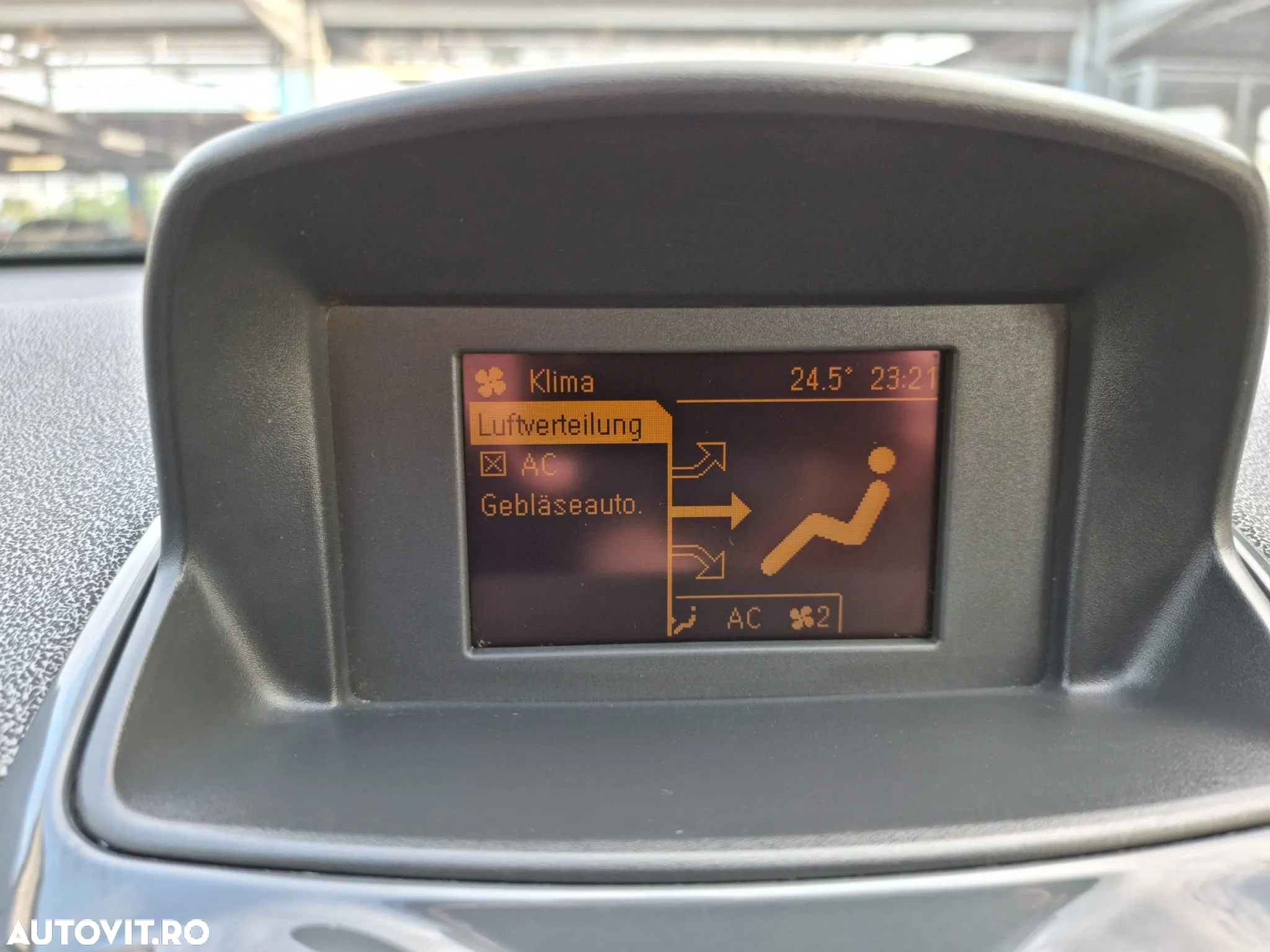 Opel Corsa 1.3 CDTI Cosmo - 24