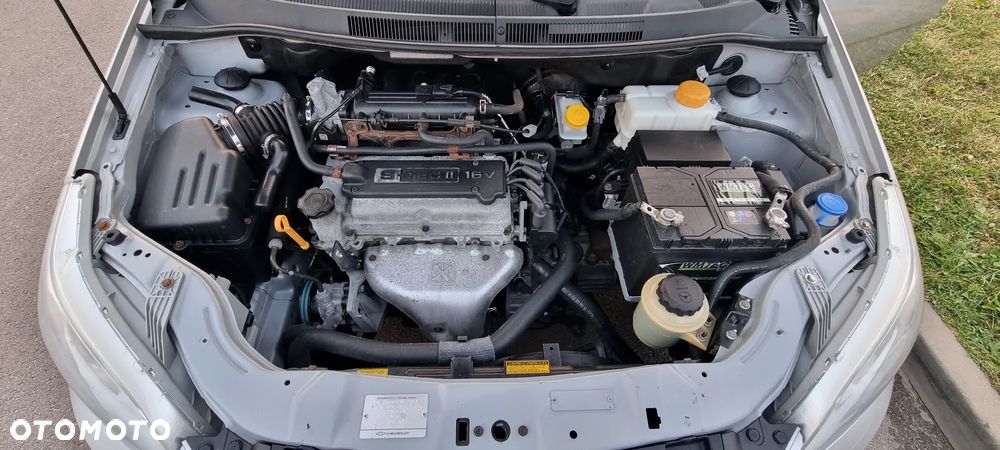Chevrolet Aveo - 12