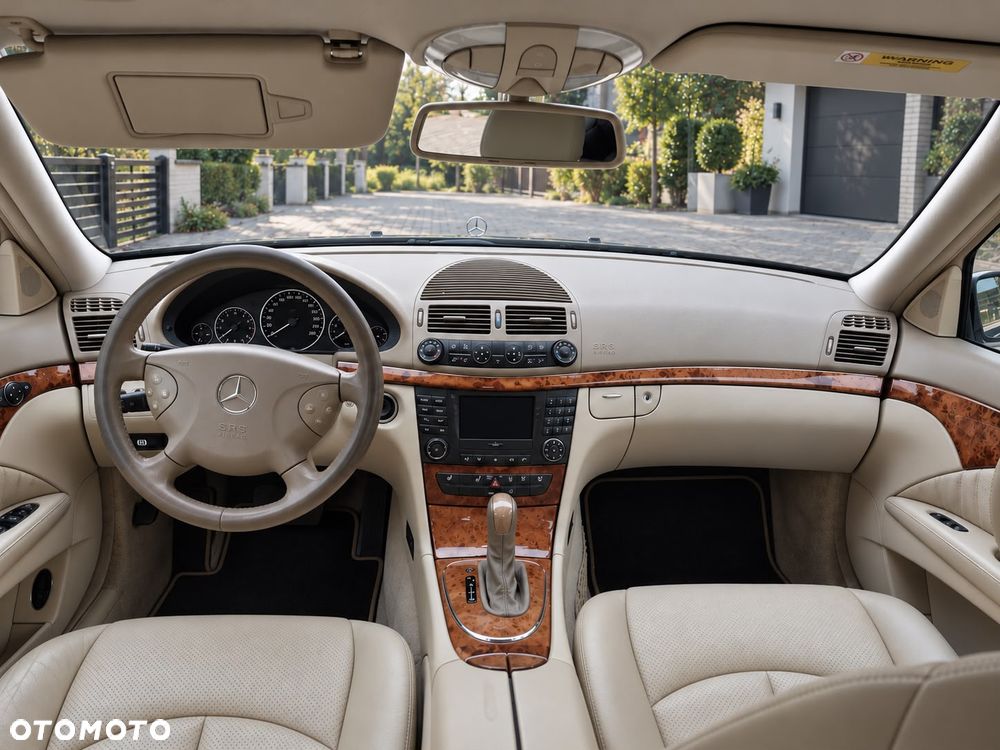 Mercedes-Benz Klasa E - 9