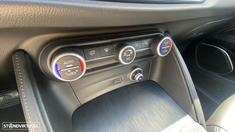 Alfa Romeo Stelvio 2.2 D Super AT8 - 54
