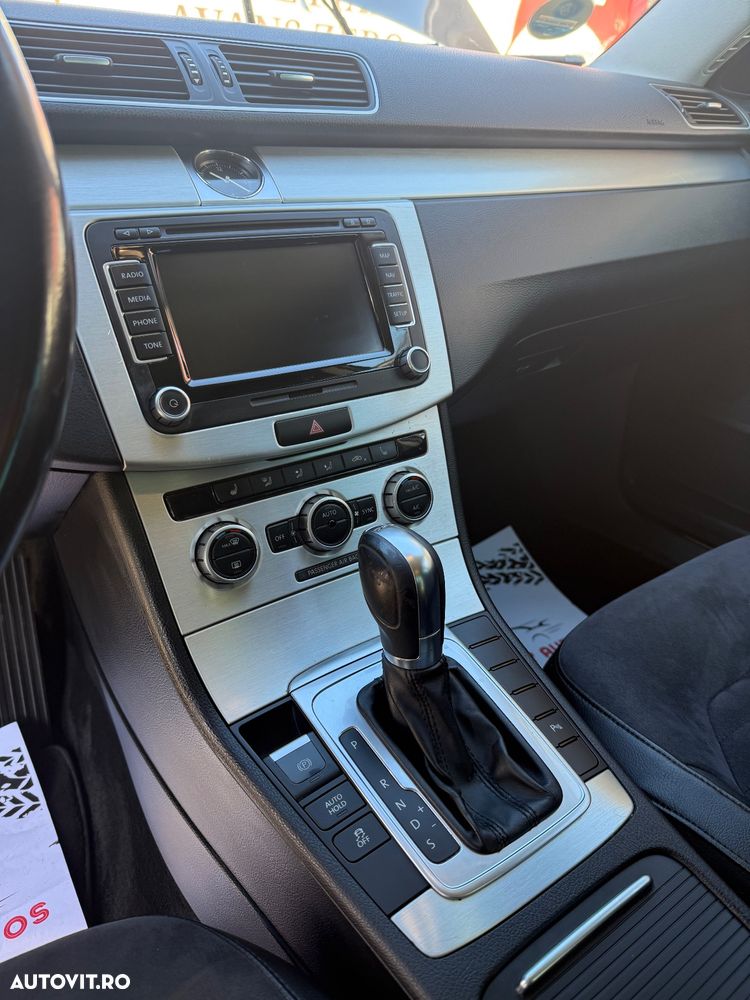 Volkswagen Passat Variant 1.4 TSI ACT DSG R Executive - 33